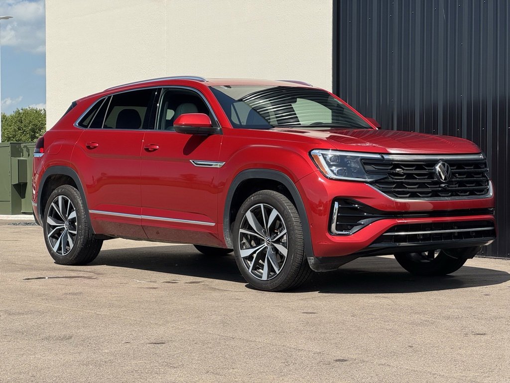 Used 2025 Volkswagen Atlas Cross Sport SEL Premium R-Line image 3
