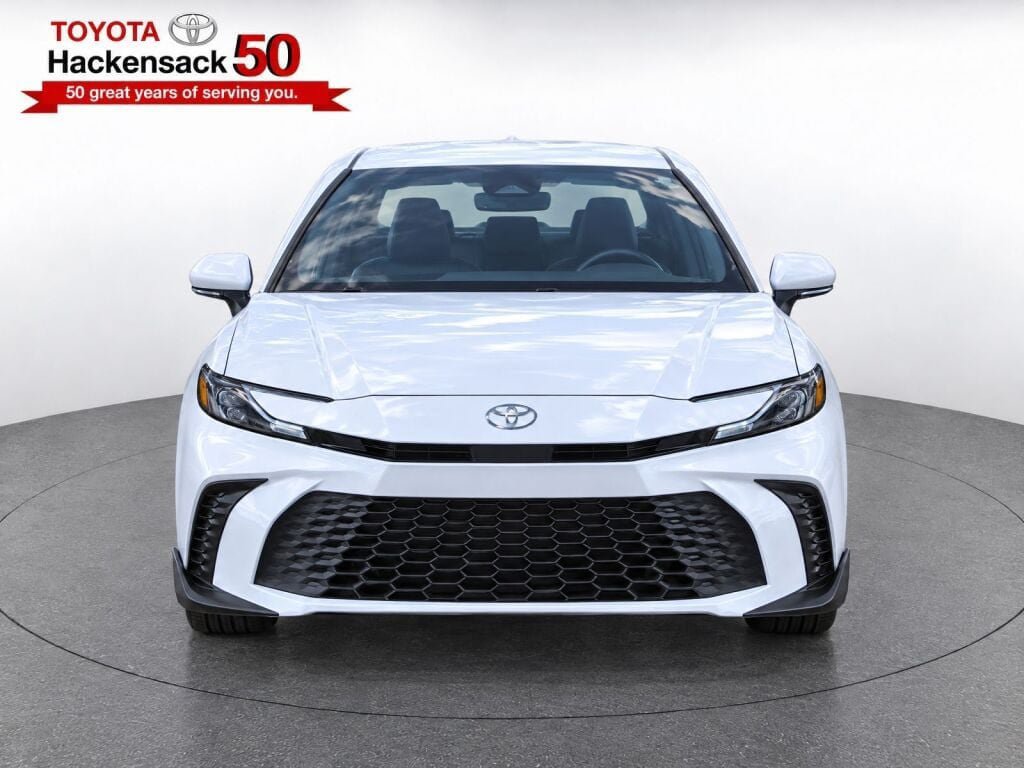 Certified 2026 Toyota Camry SE FWD image 5