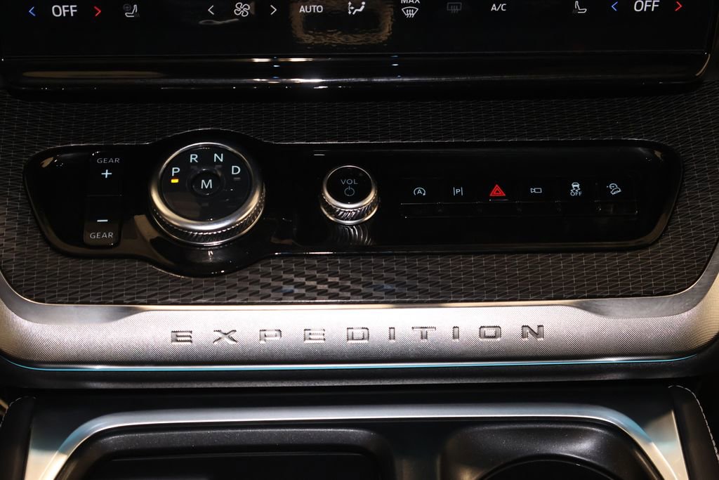 New 2026 Ford Expedition Platinum image 35