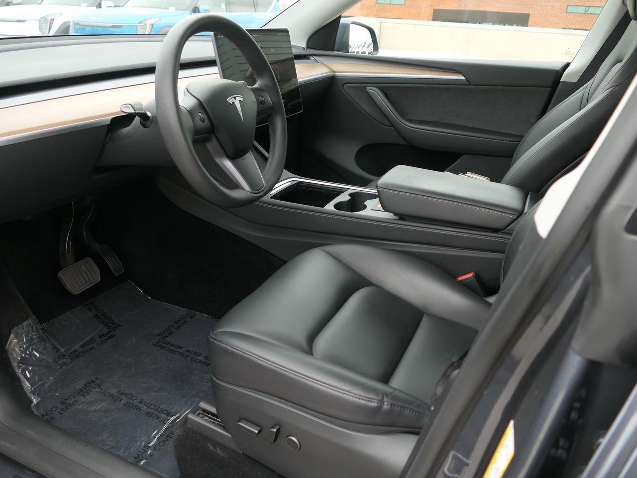 Used 2023 Tesla Model Y Long Range image 12