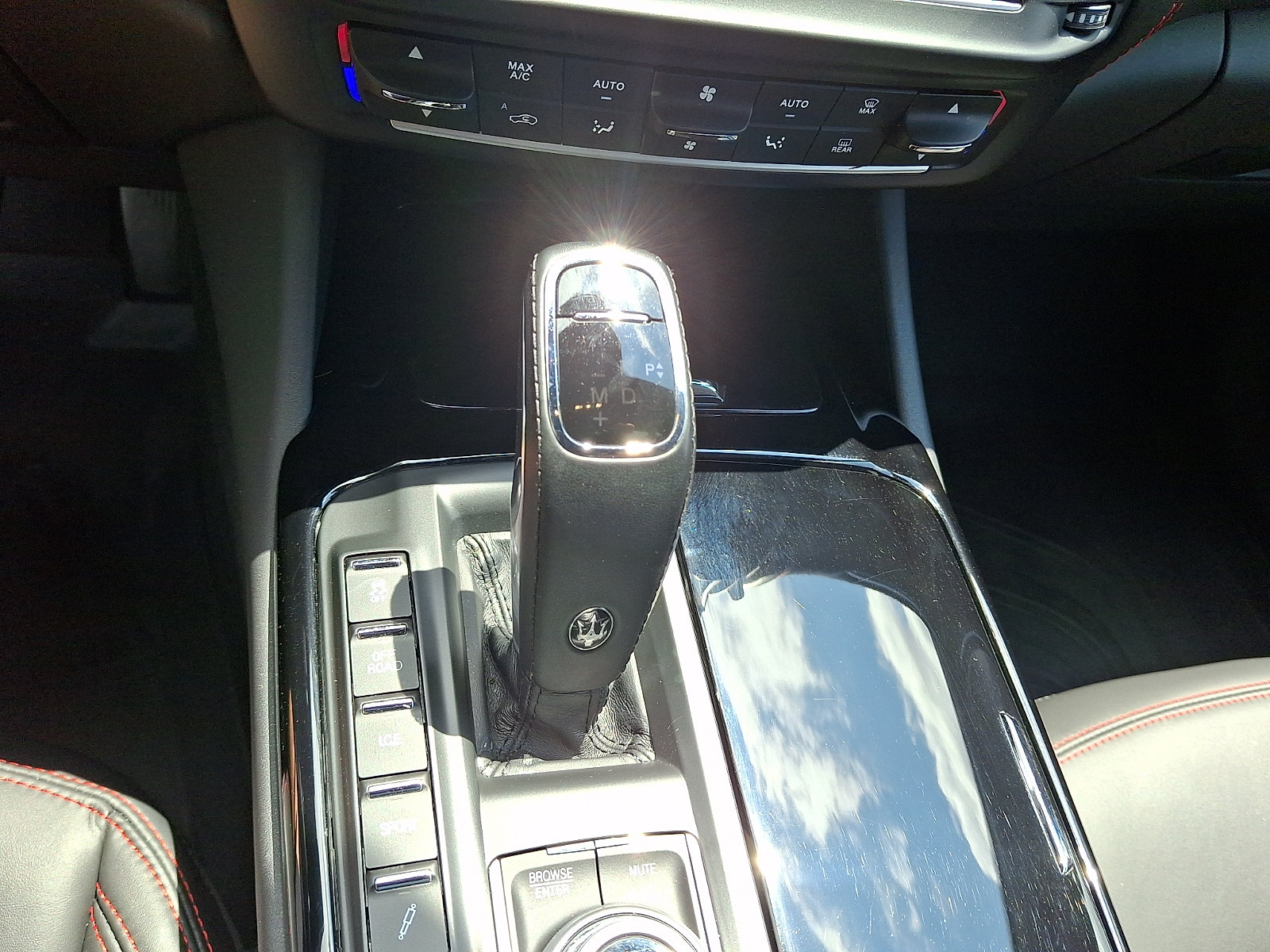 Used 2023 Maserati Levante Modena AWD/4WD image 14