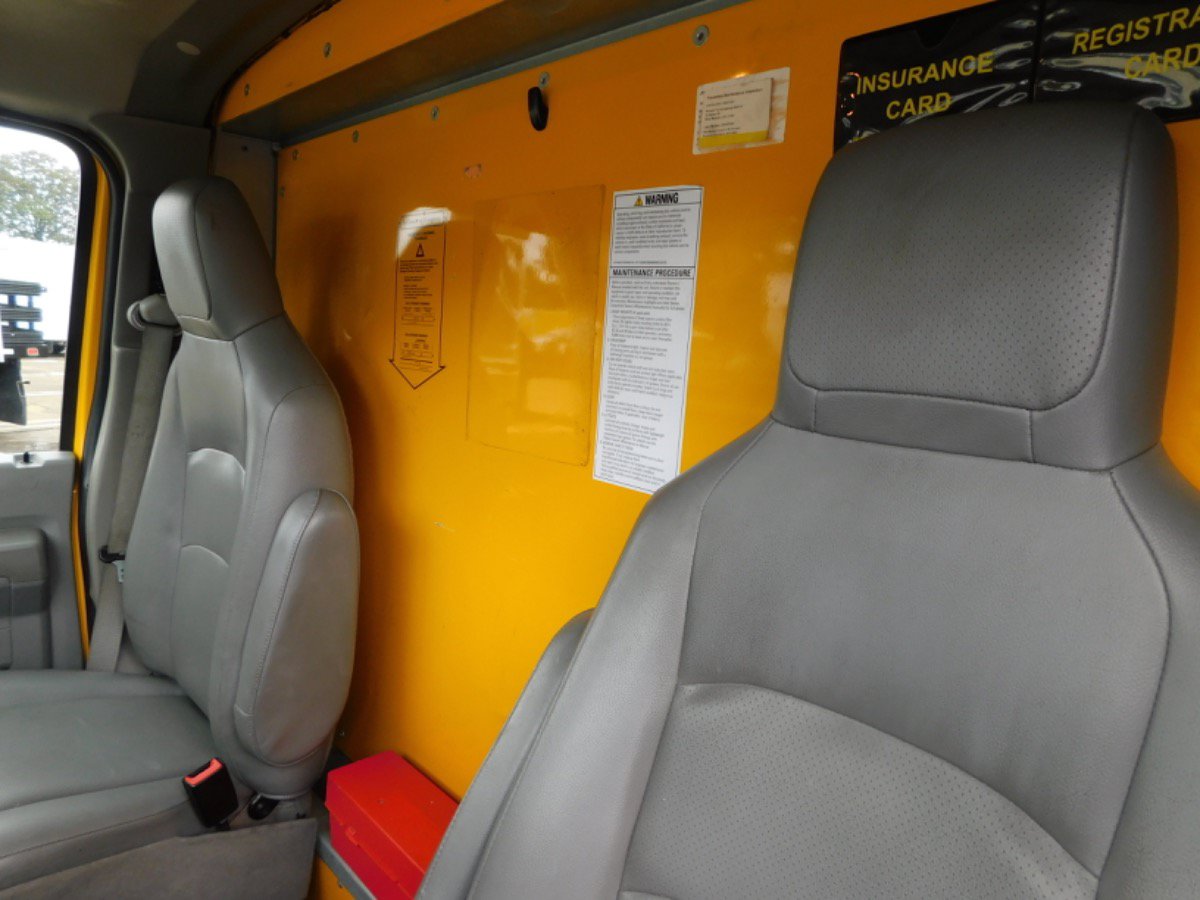 Used 2021 Ford E-350 and Econoline 350 Super Duty RWD image 10