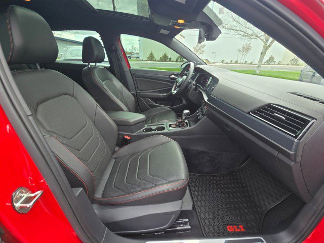 Used 2021 Volkswagen Jetta GLI Autobahn FWD image 13