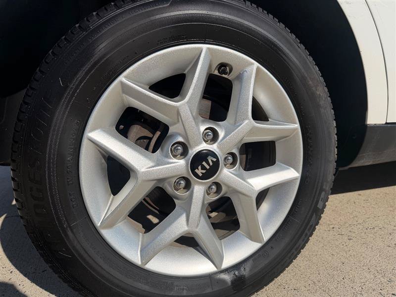 Used 2021 Kia Soul S FWD image 17