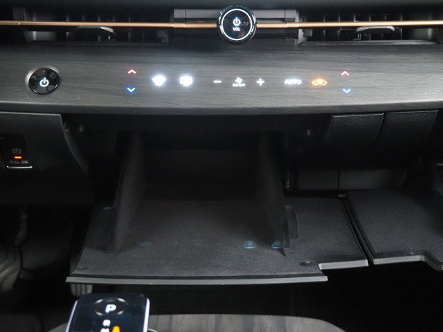 Used 2024 Nissan Ariya Engage image 31