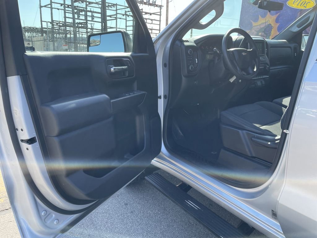 Used 2019 Chevrolet Silverado 1500 Custom w/ Custom Value Package image 14