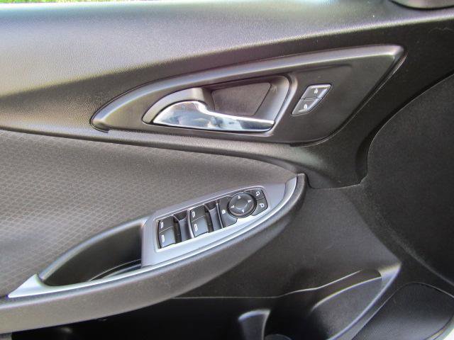 Used 2023 Chevrolet Malibu LS image 20