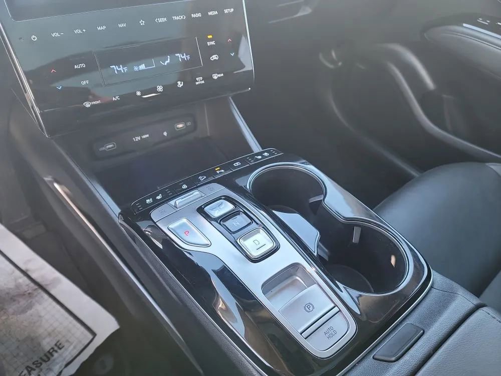 Used 2022 Hyundai Tucson Limited image 15