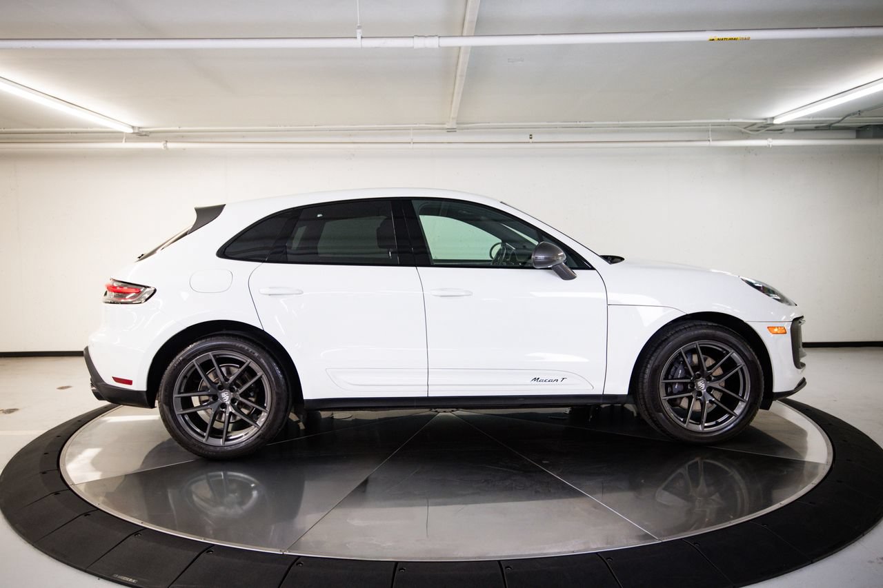 Certified 2024 Porsche Macan Turbo AWD/4WD image 8