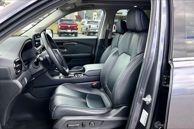 Certified 2023 Honda Pilot Touring image 17