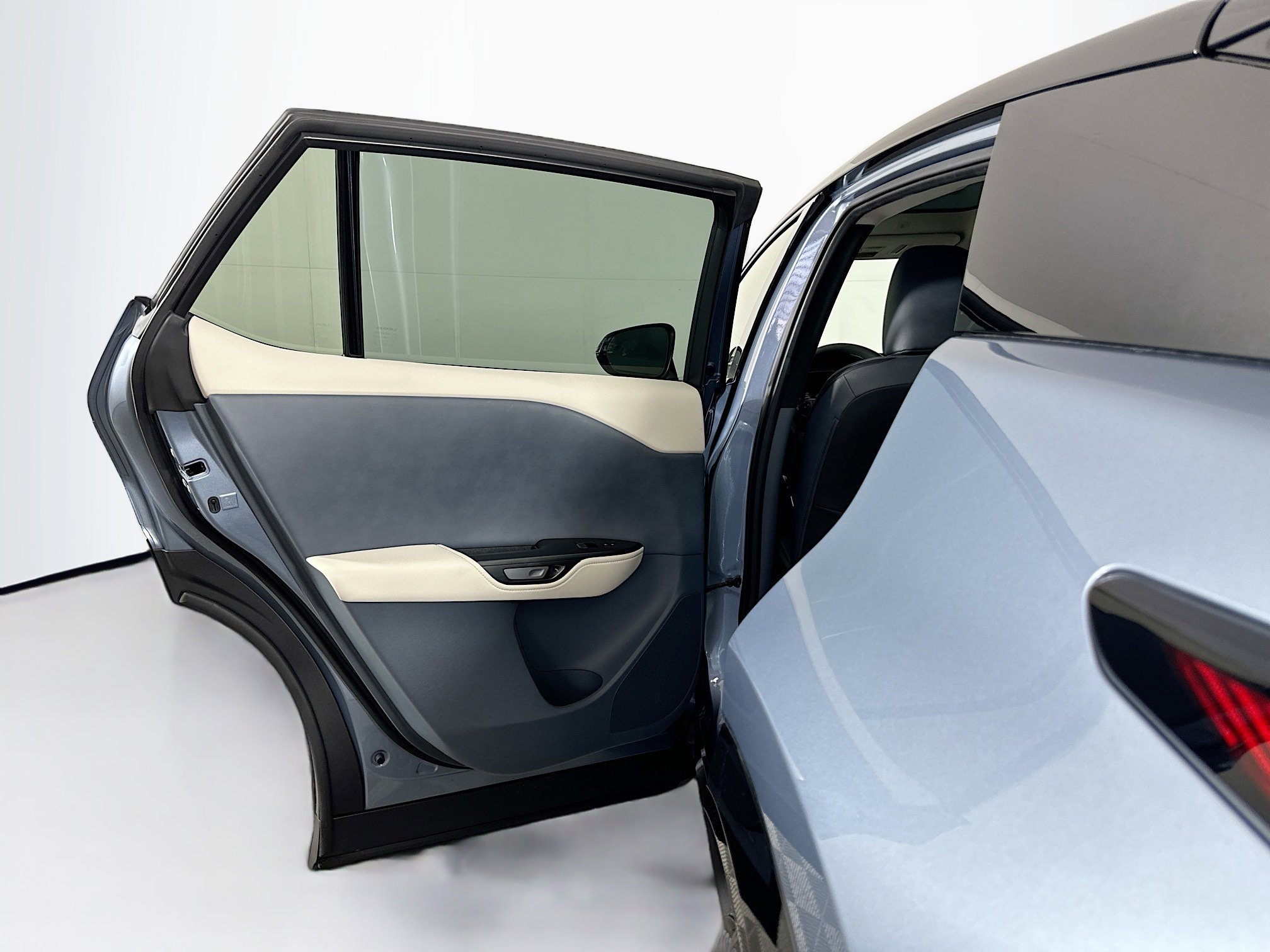 Used 2023 Lexus RZ 450e Premium w/ Technology Package AWD/4WD image 26