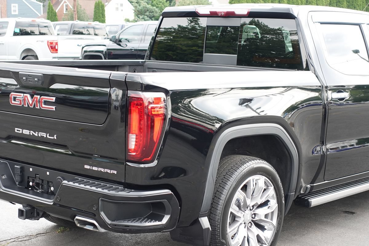 Used 2023 GMC Sierra 1500 Denali w/ Denali Reserve Package AWD/4WD image 13