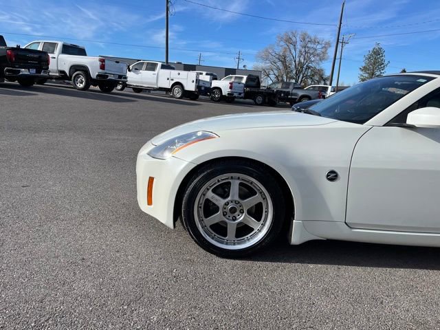 Used 2004 Nissan 350Z Touring image 5