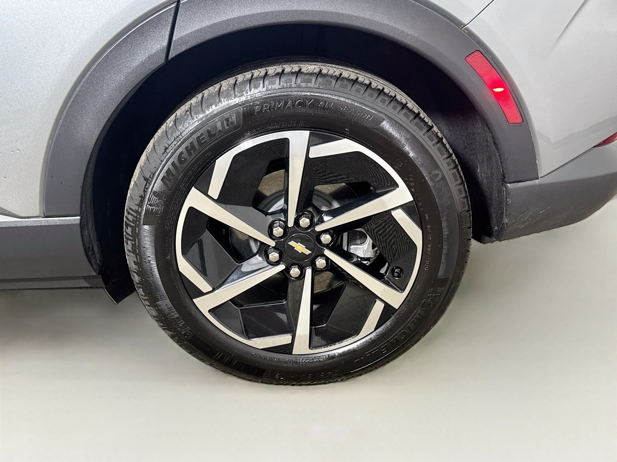 Used 2026 Chevrolet Equinox EV LT FWD image 26