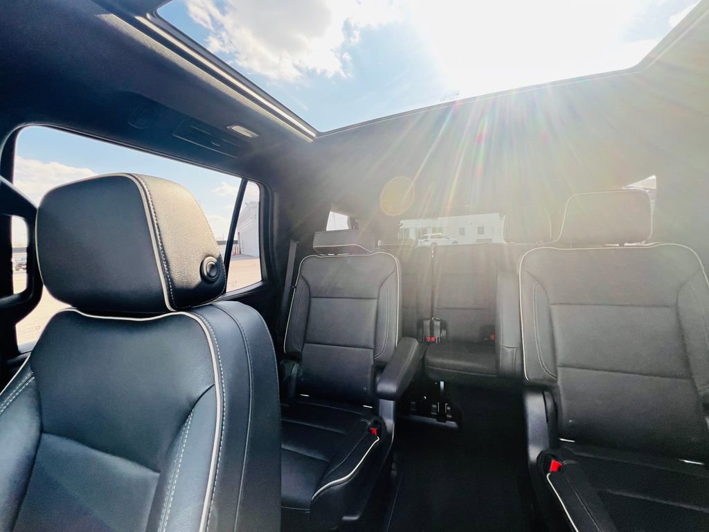 Used 2021 GMC Yukon SLT w/ SLT Premium Package image 31