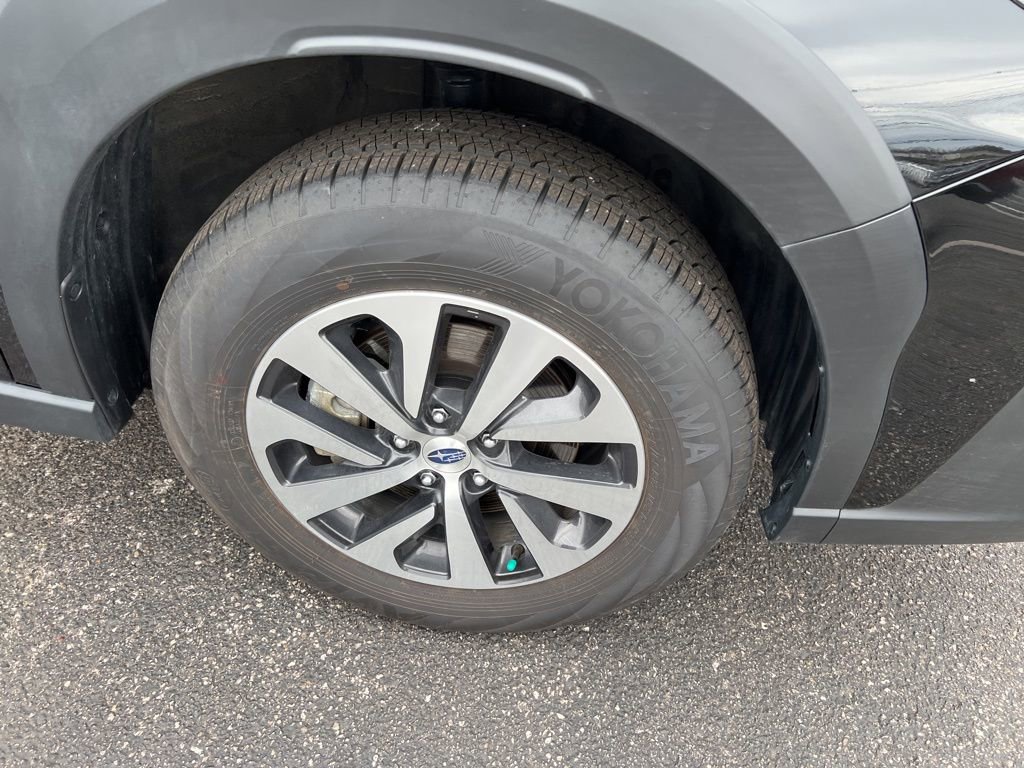 Used 2025 Subaru Outback Premium image 5