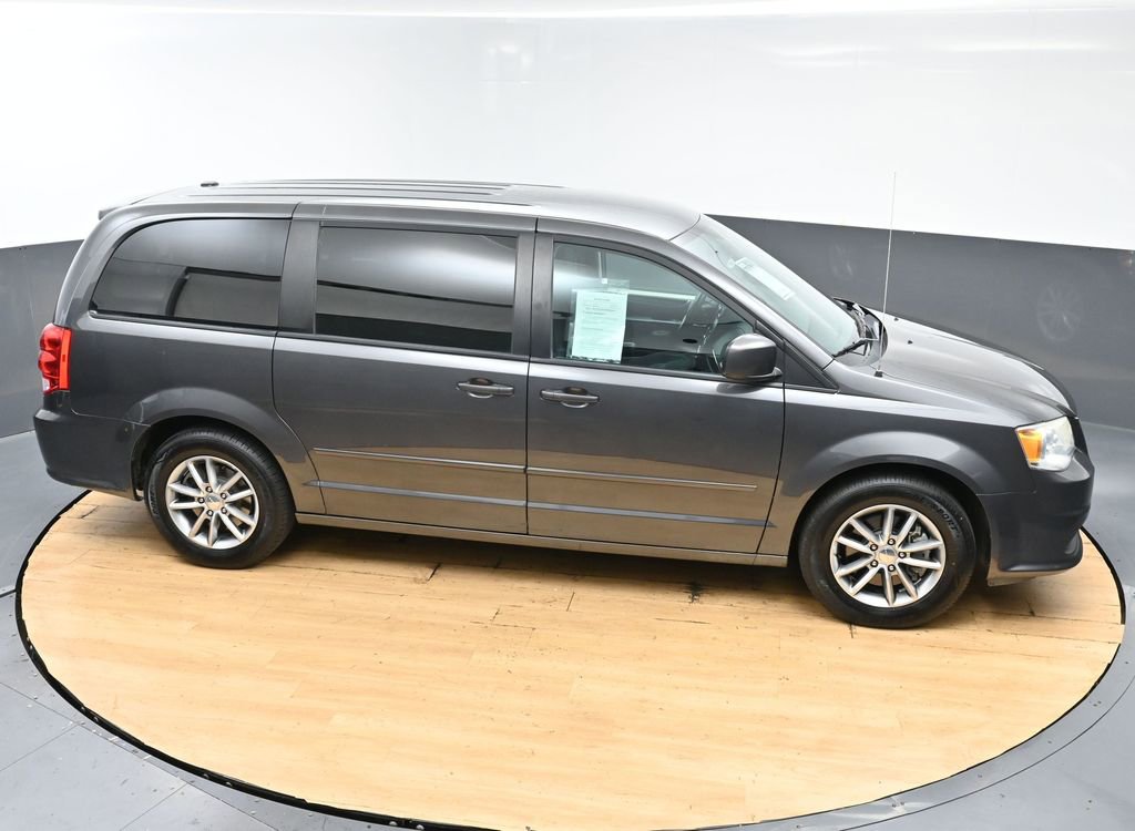 Used 2016 Dodge Grand Caravan SE FWD image 7