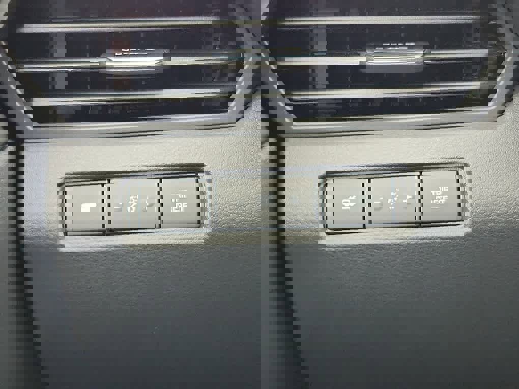 New 2025 Nissan Altima 2.5 SR w/ SR Premium Package FWD image 18