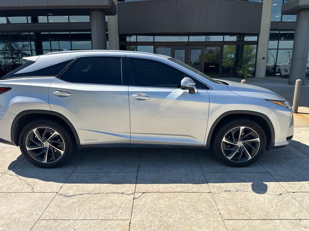 Used 2016 Lexus RX 450h AWD w/ Luxury Package image 4