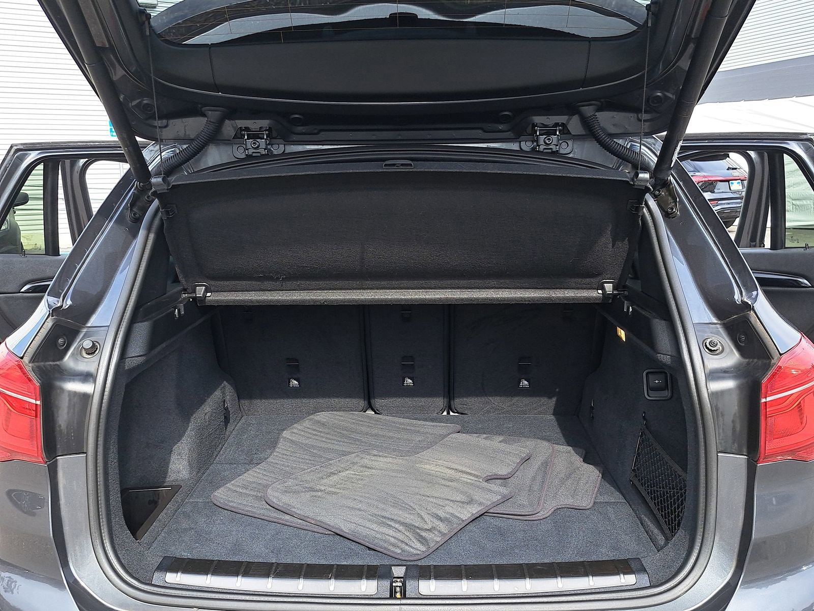 Used 2018 BMW X1 sDrive28i image 12