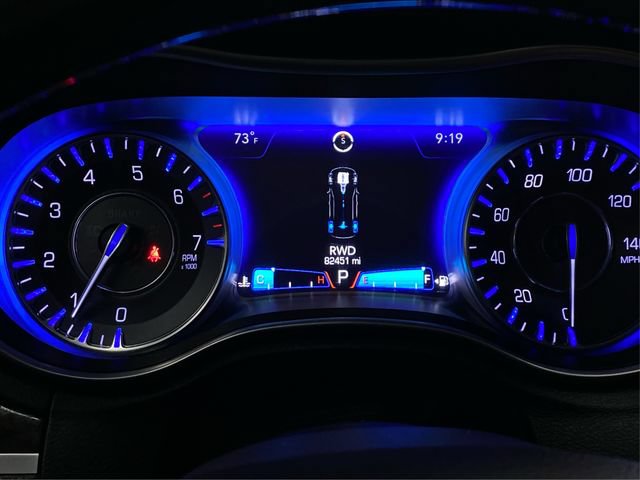Used 2017 Chrysler 300 C AWD/4WD image 22