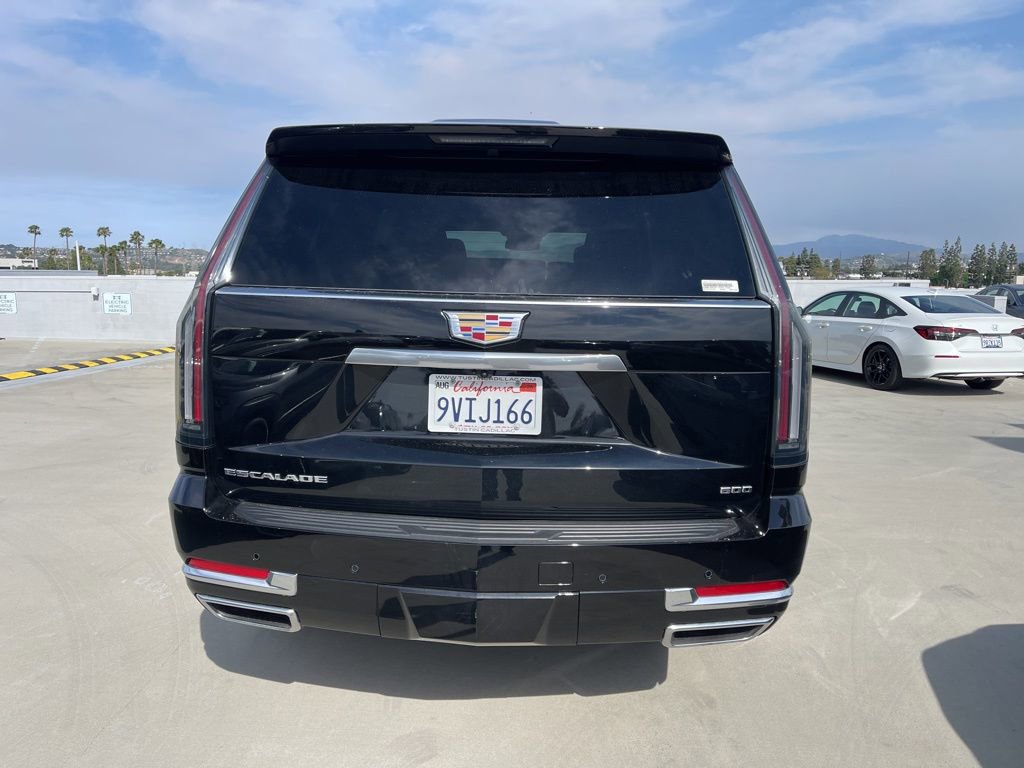 Used 2025 Cadillac Escalade ESV Luxury image 5