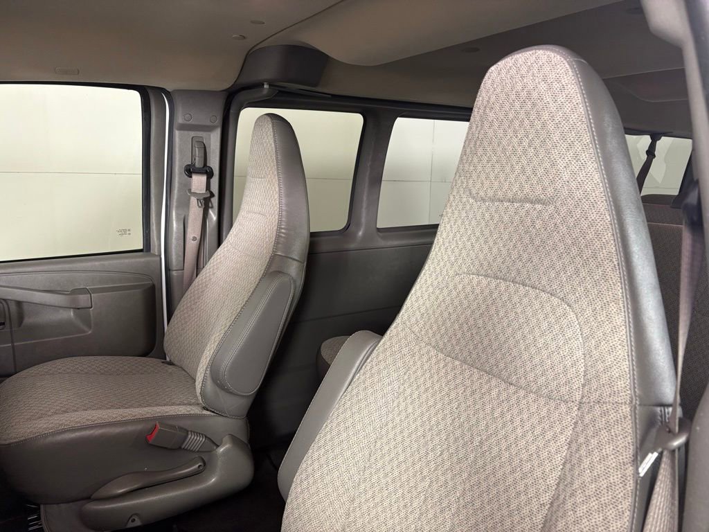 Used 2023 Chevrolet Express 3500 LT w/ LT Preferred Equipment Group image 14