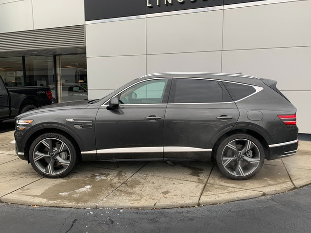 Used 2025 Genesis GV80 2.5T Prestige image 2