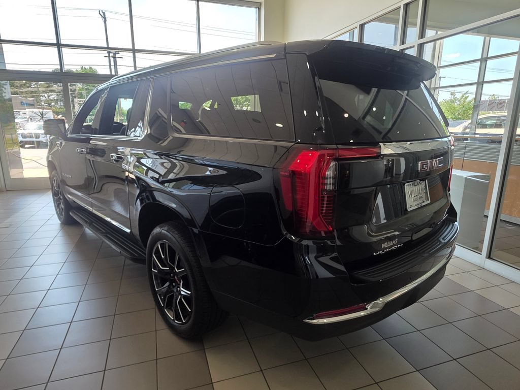 New 2025 GMC Yukon XL Elevation AWD/4WD image 5