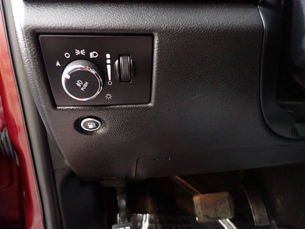 Used 2020 Jeep Grand Cherokee Trailhawk AWD/4WD image 29