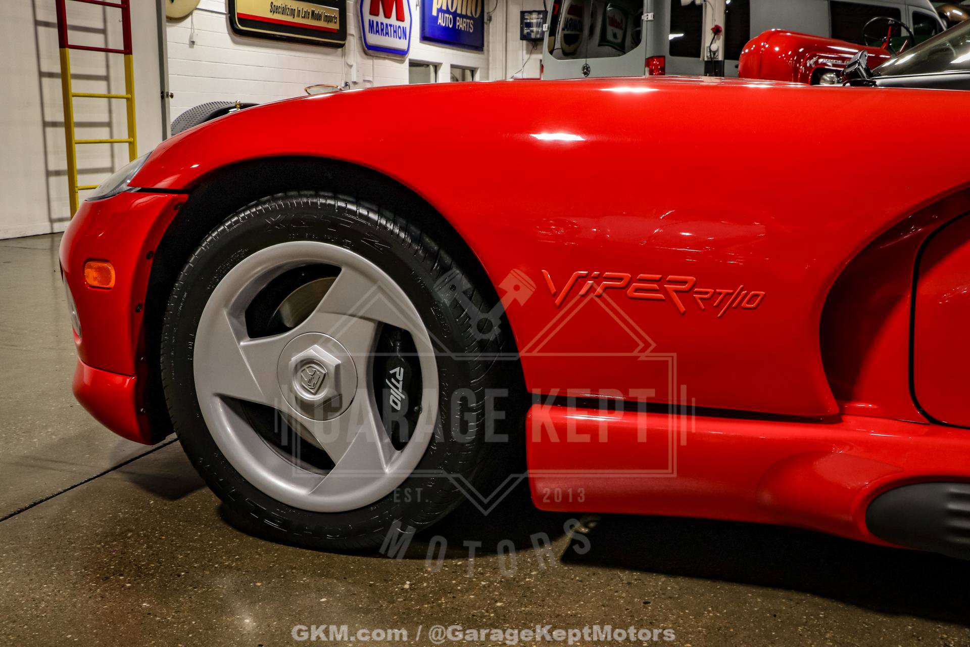 Used 1994 Dodge Viper RT/10 image 40