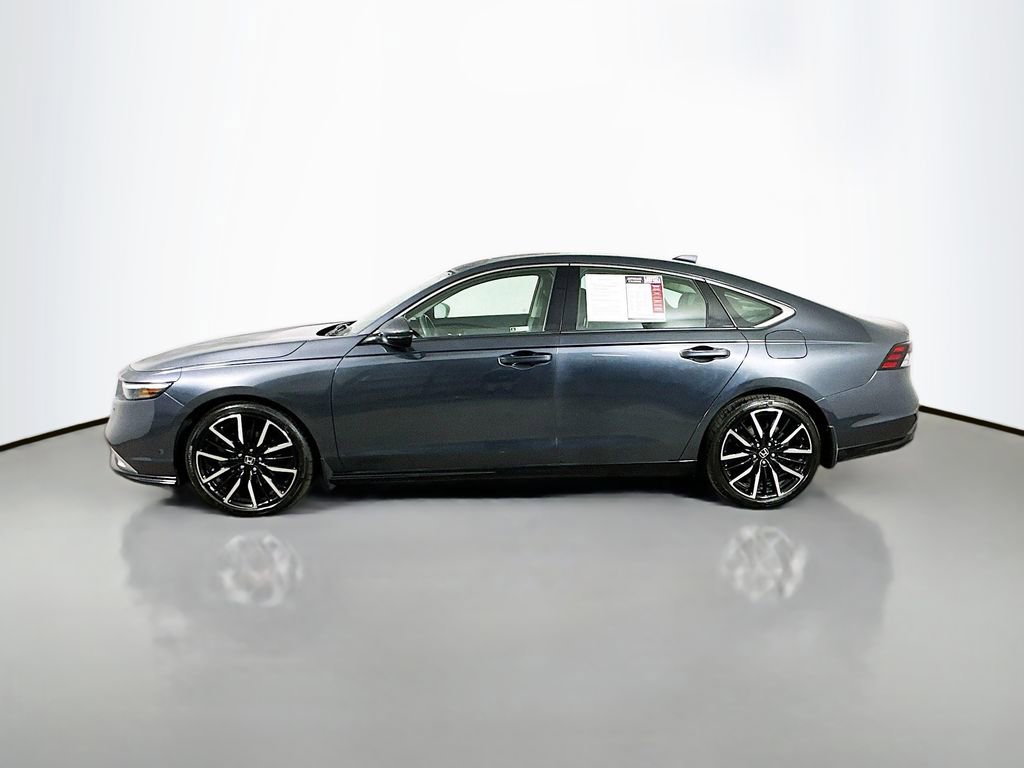 Used 2024 Honda Accord Touring image 5