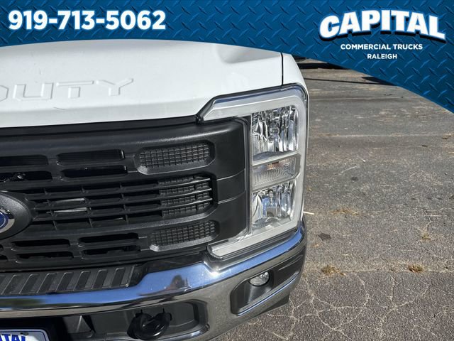 New 2026 Ford F250 XL w/ XL Chrome Package image 11