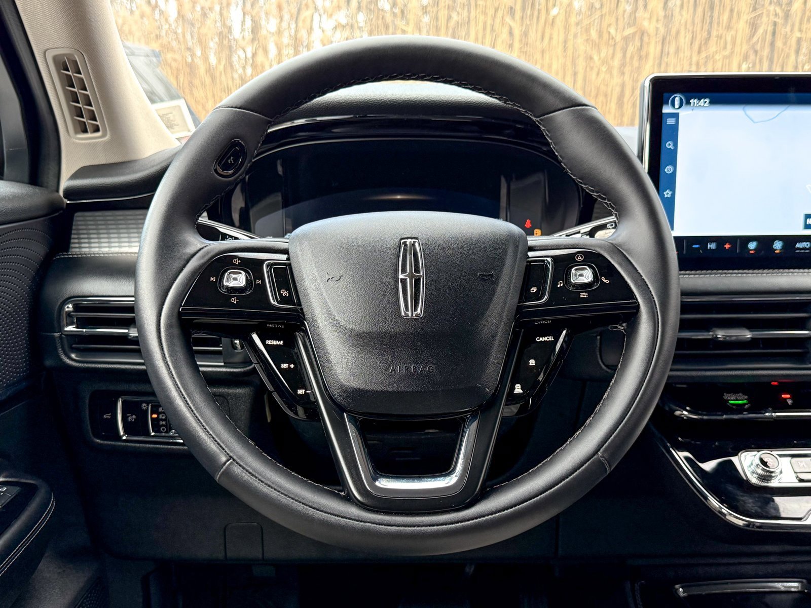 Used 2023 Lincoln Corsair AWD w/ Equipment Group 101A image 37