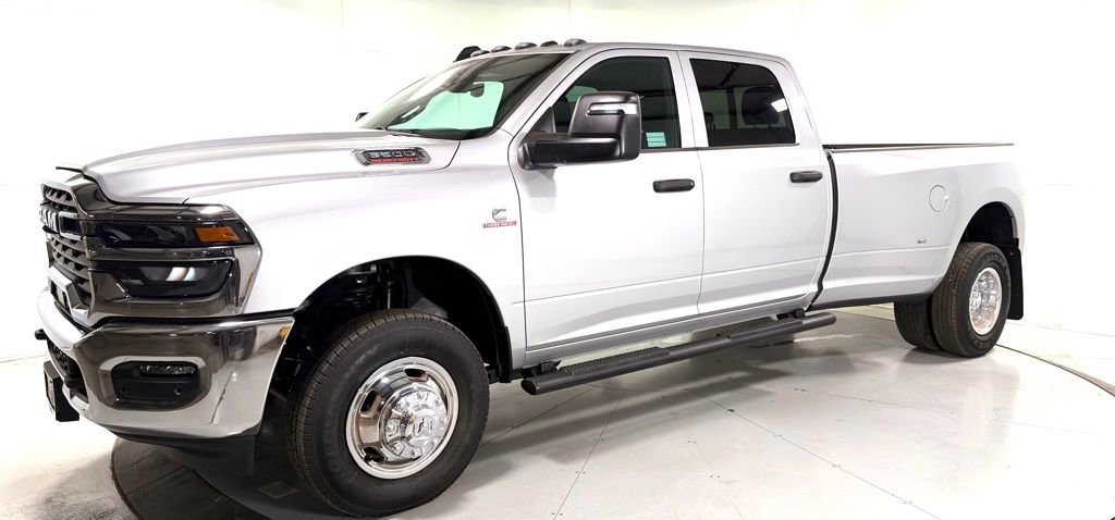New 2026 RAM 3500 Tradesman image 4