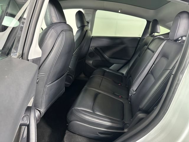 Used 2021 Tesla Model Y Long Range image 24
