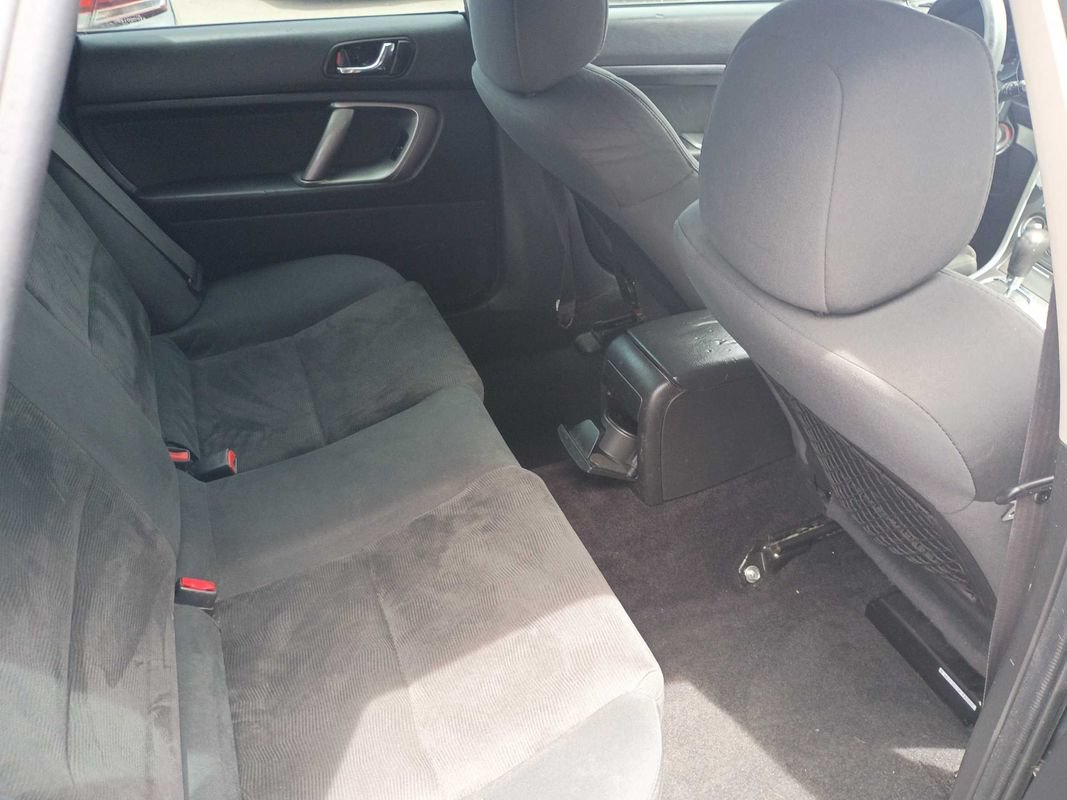 Used 2009 Subaru Outback 2.5i Special Edition AWD/4WD image 11