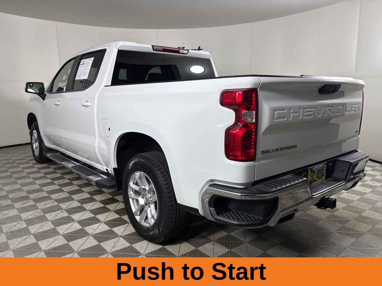 Used 2025 Chevrolet Silverado 1500 LT image 7