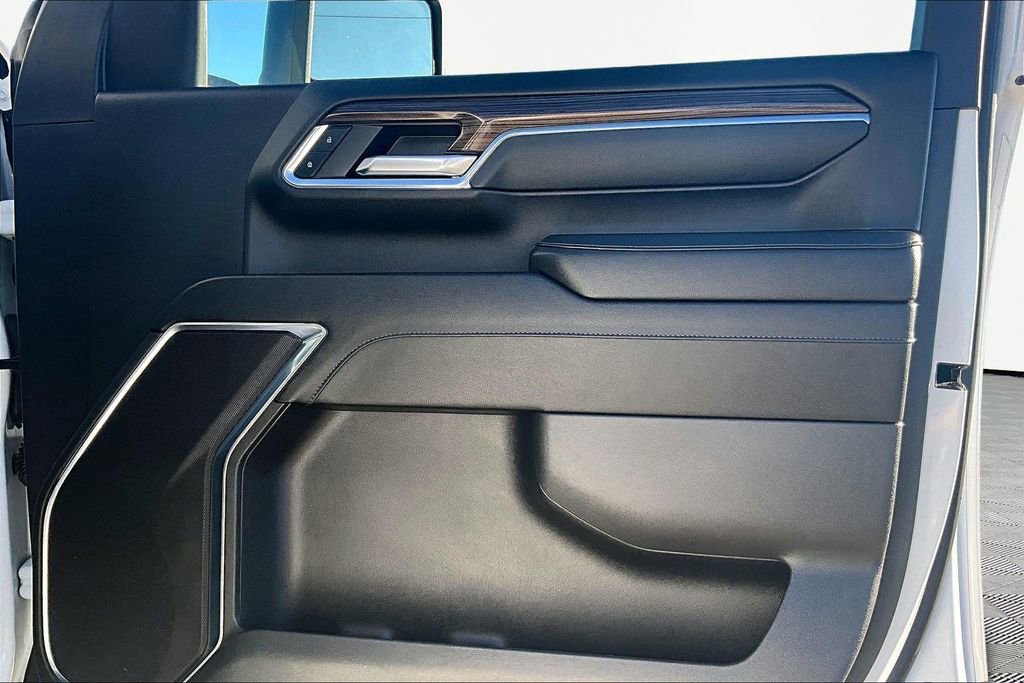 Used 2024 Chevrolet Silverado 2500 LT image 24