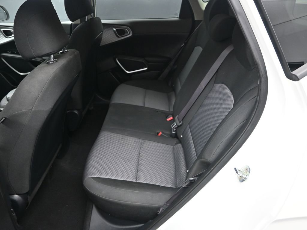 Used 2023 Kia Soul LX w/ LX Technology Package image 27