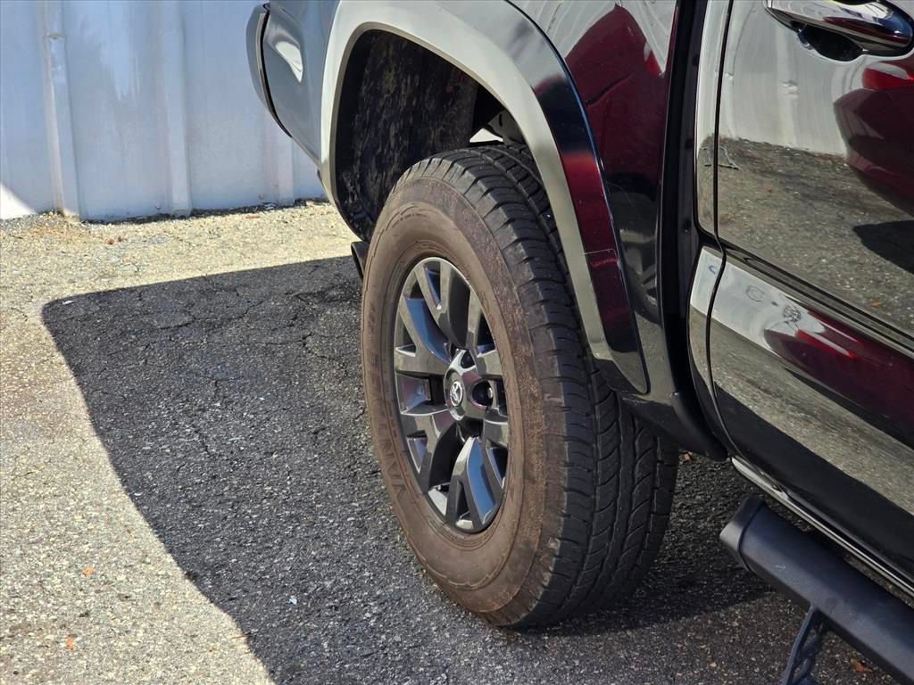 Used 2023 Toyota Tacoma SR5 w/ Technology Package RWD image 18