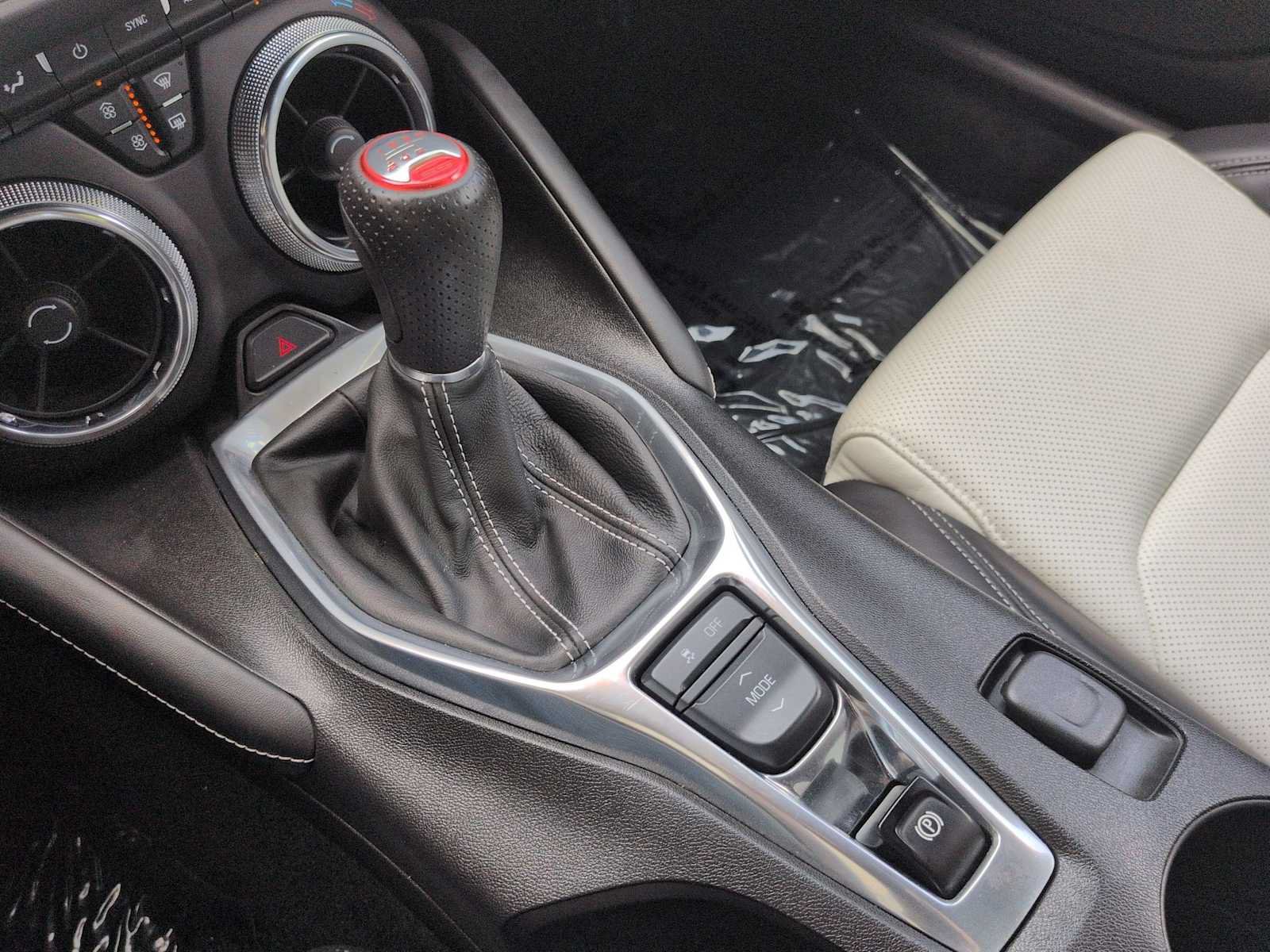 Used 2016 Chevrolet Camaro SS RWD image 32