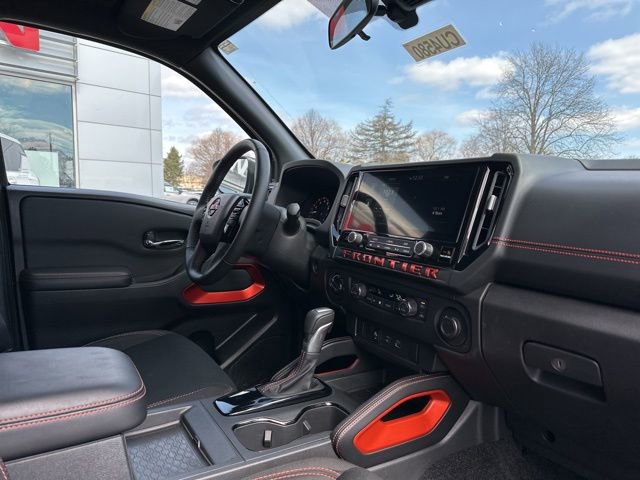 Certified 2025 Nissan Frontier PRO-4X image 16