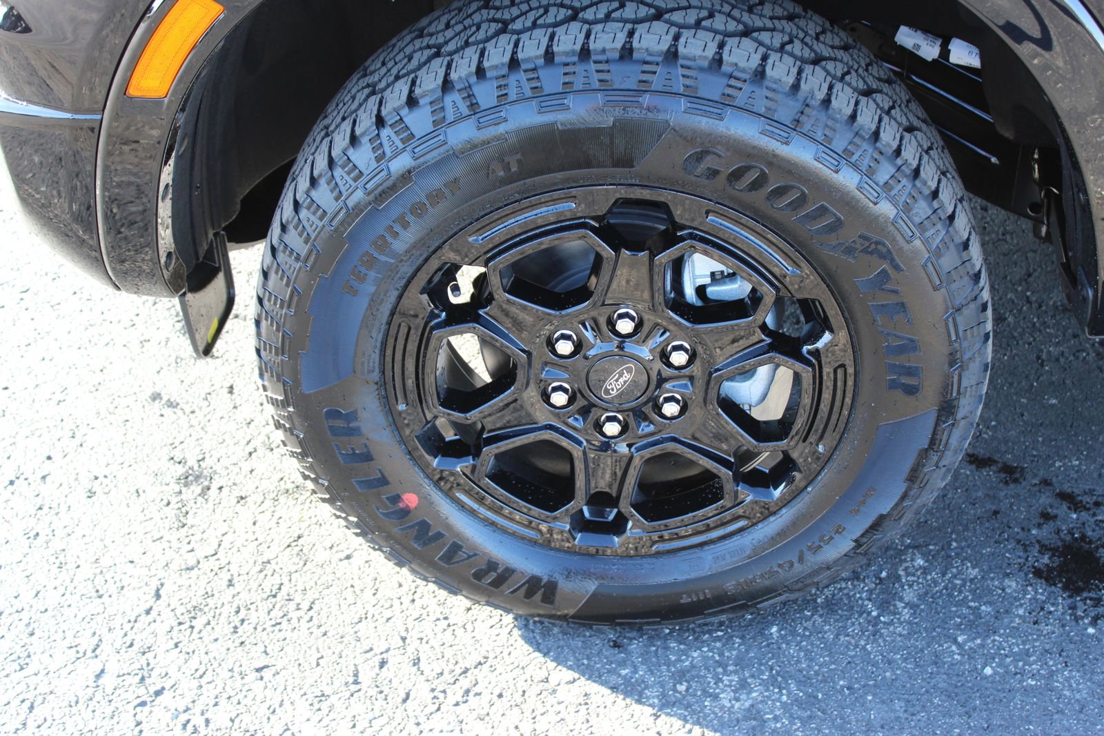 New 2025 Ford Ranger XLT image 2