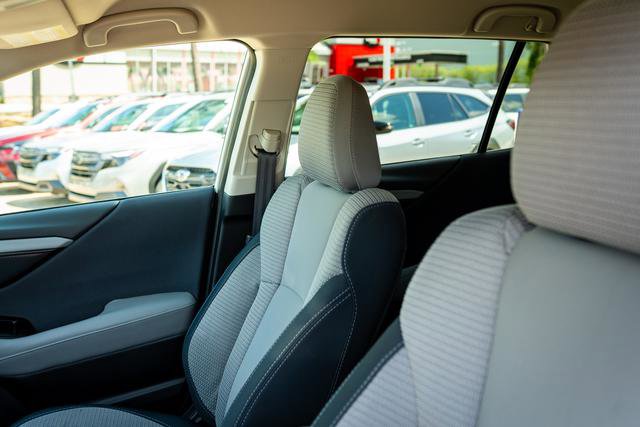 Certified 2025 Subaru Outback Premium AWD/4WD image 33