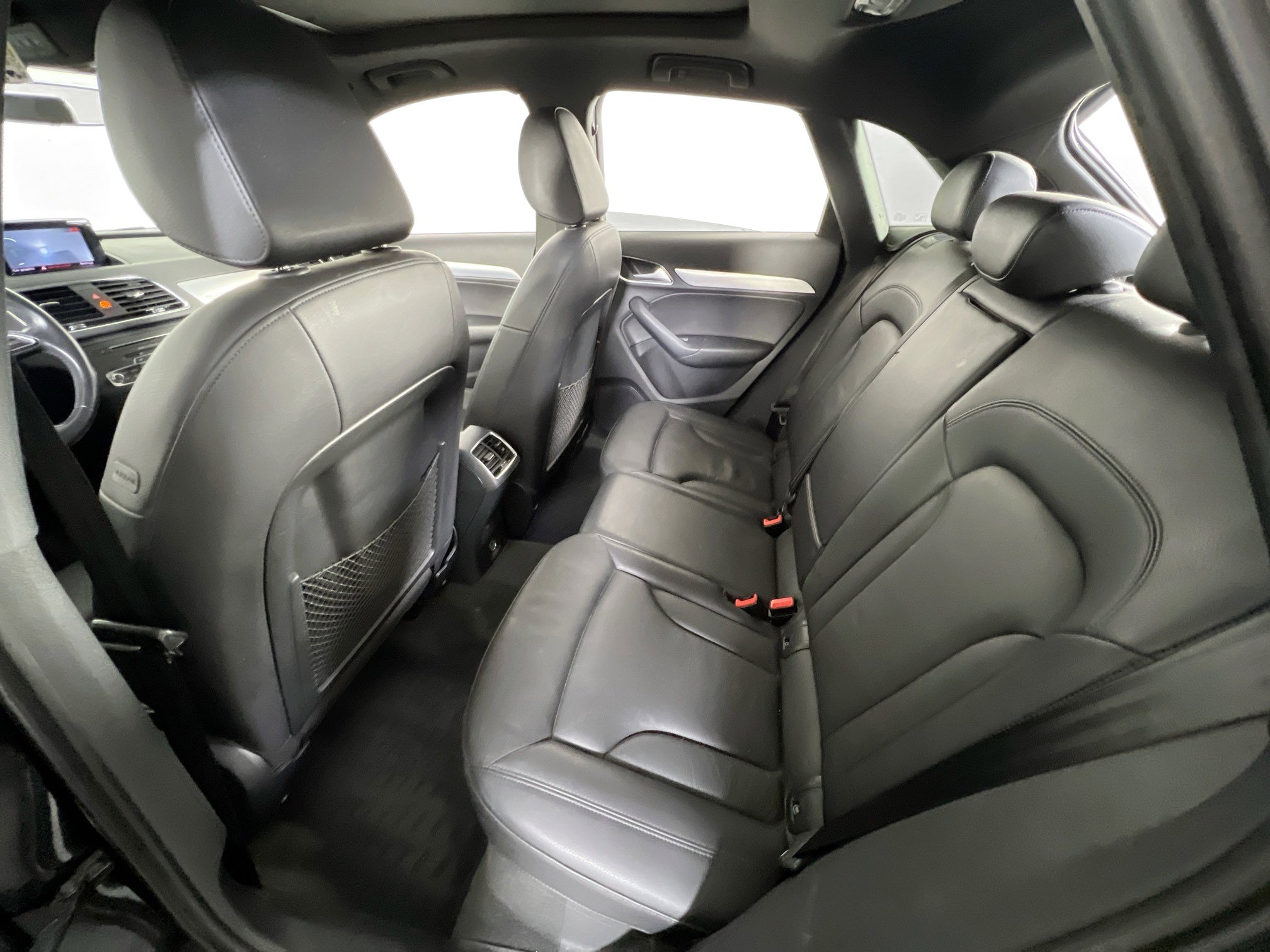 Used 2018 Audi Q3 2.0T Premium w/ Convenience Package image 23