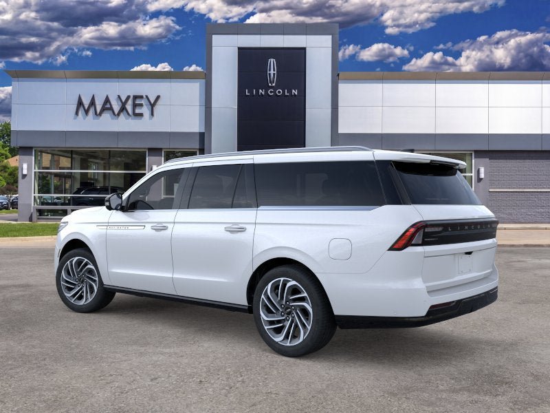 New 2026 Lincoln Navigator L Reserve AWD/4WD image 4