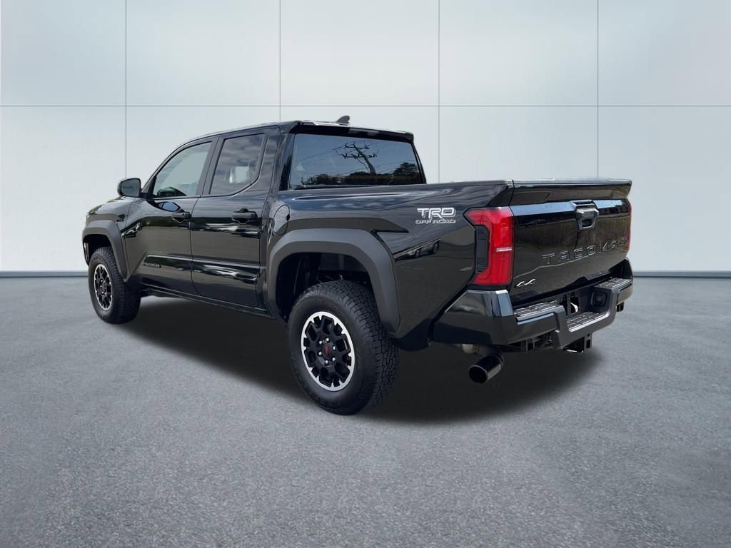 Used 2024 Toyota Tacoma TRD Off-Road AWD/4WD image 7