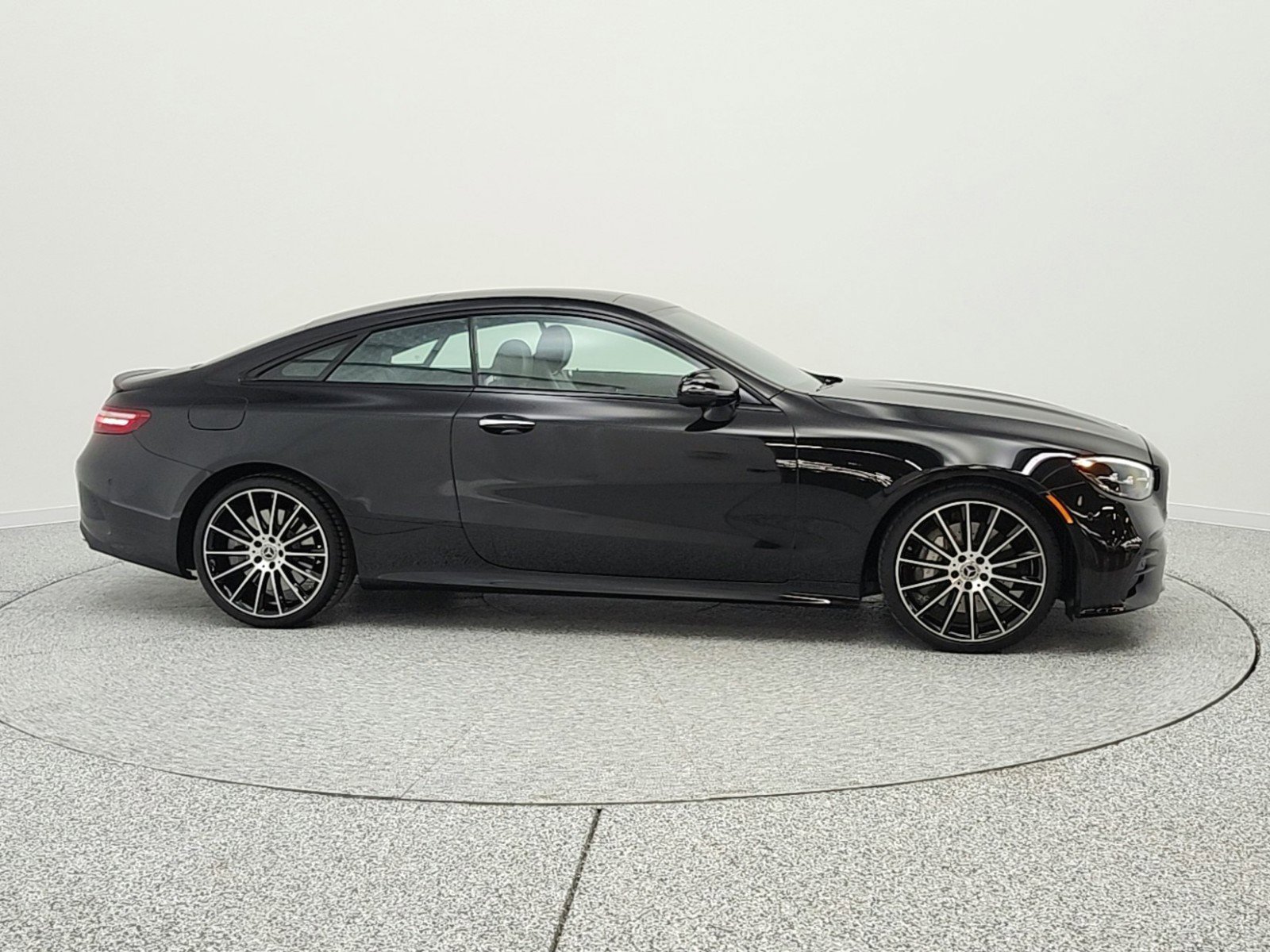Certified 2022 Mercedes-Benz E 450 Coupe image 4