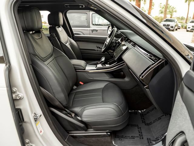Used 2025 Land Rover Range Rover Sport Dynamic SE image 28